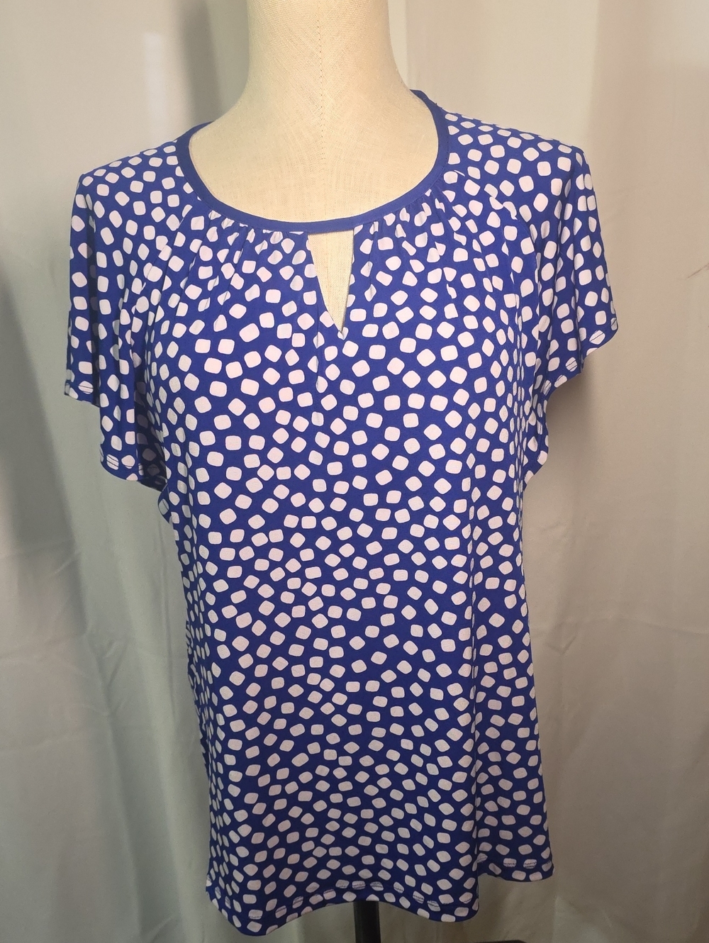 Susan Graver Royal Blue and White Dot Keyhole Short Sleeve Top